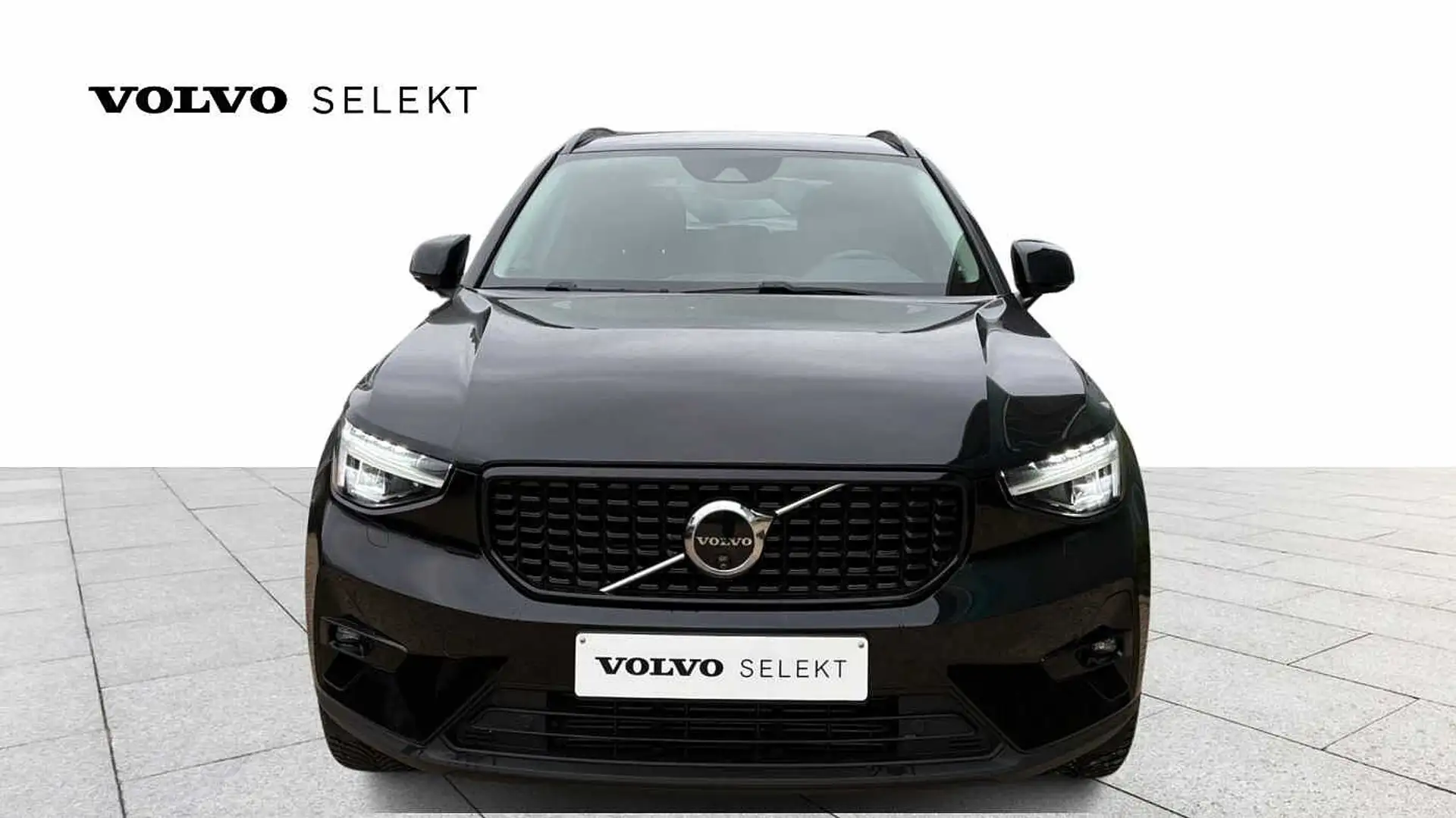 Volvo XC40 Recharge Plus, T4 Plug-in hybrid, Benzine, Dark Noir - 2