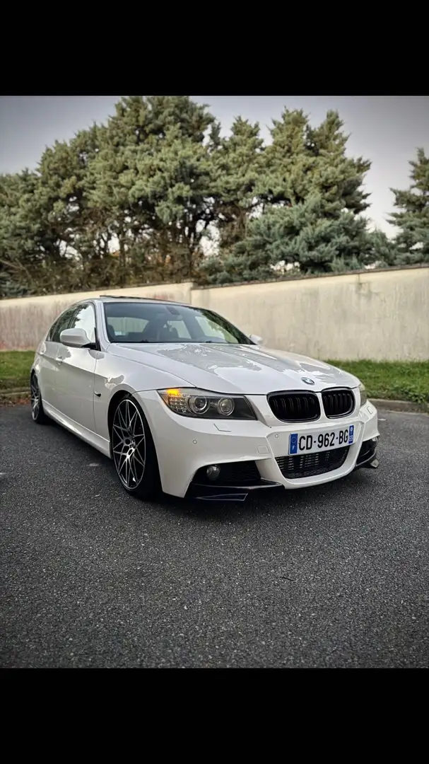 BMW 330 330d 245 ch Sport Design A - 1