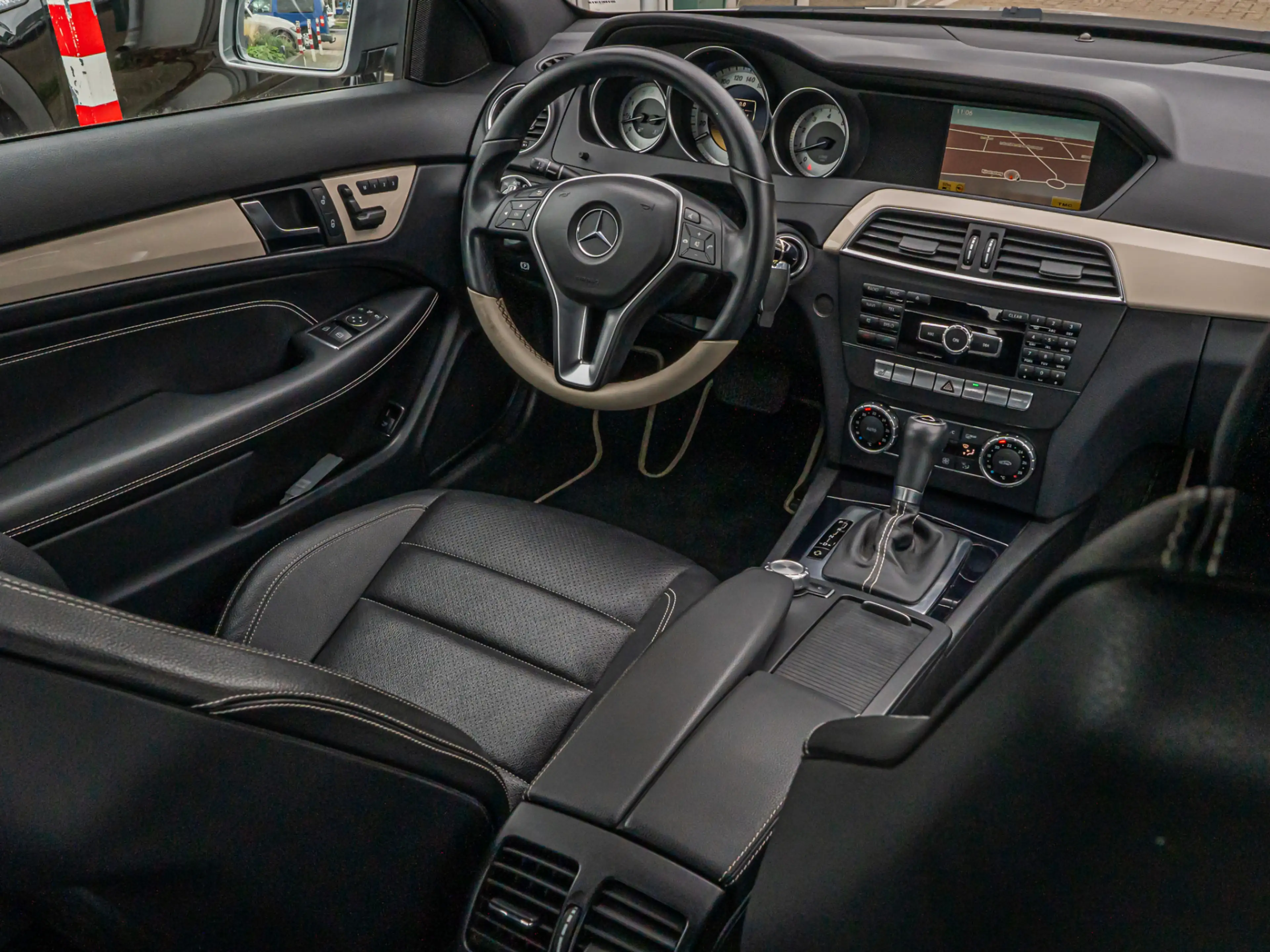 Mercedes-Benz C 350 Coupé ORG NL XENON MEMORY STOEL CRUISE DODEHOEK ST — photo 2