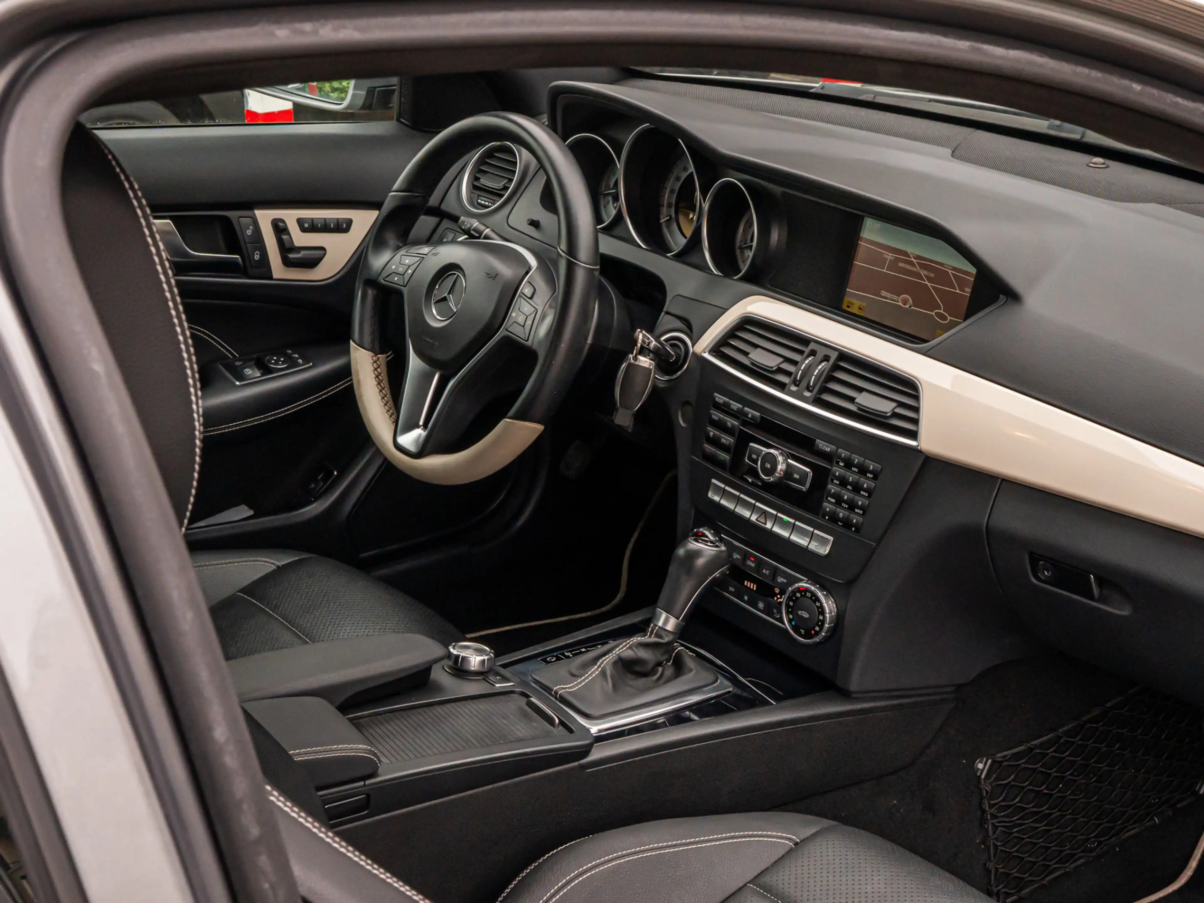 Mercedes-Benz C 350 Coupé ORG NL XENON MEMORY STOEL CRUISE DODEHOEK ST — photo 16