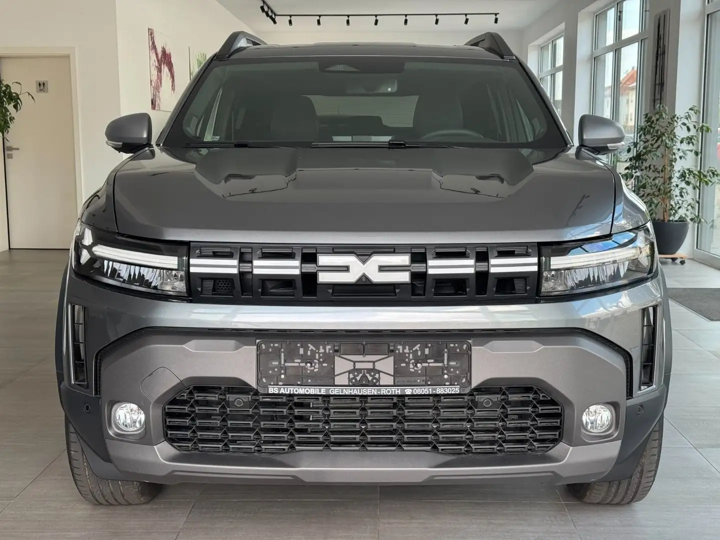 Dacia Duster HYBRID Jorney 140 Aut Grijs - 2