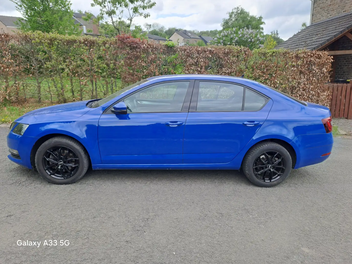 Skoda Octavia 1.0 TSI Active (EU6.2) Bleu - 2