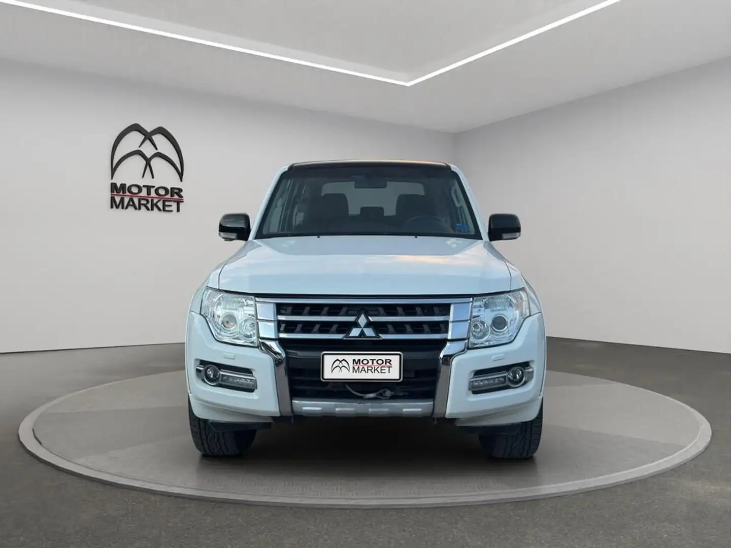 Mitsubishi Pajero 3.2 CR Involve 3p auto Bianco - 2