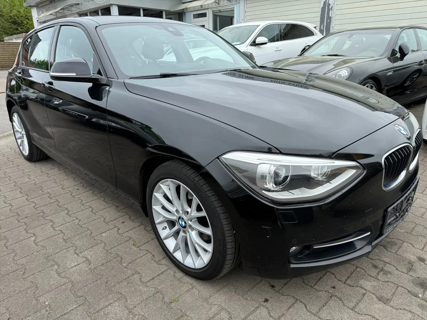 BMW 116 116 d Sport~2 Hand~Navi~Leder~Bi-Xenon~Schiebedach Noir - 2