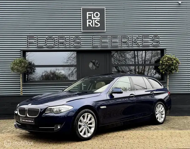 BMW 535 5-serie Touring 535xi | Pano | Head-Up | Beige Lee