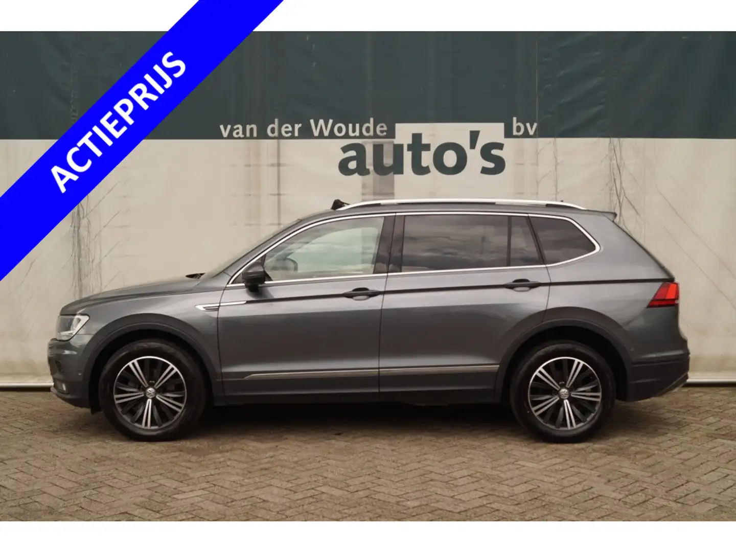 Volkswagen Tiguan Allspace 2.0 TDI 150pk Business -PANO-LEER-5persoons- Gris - 1