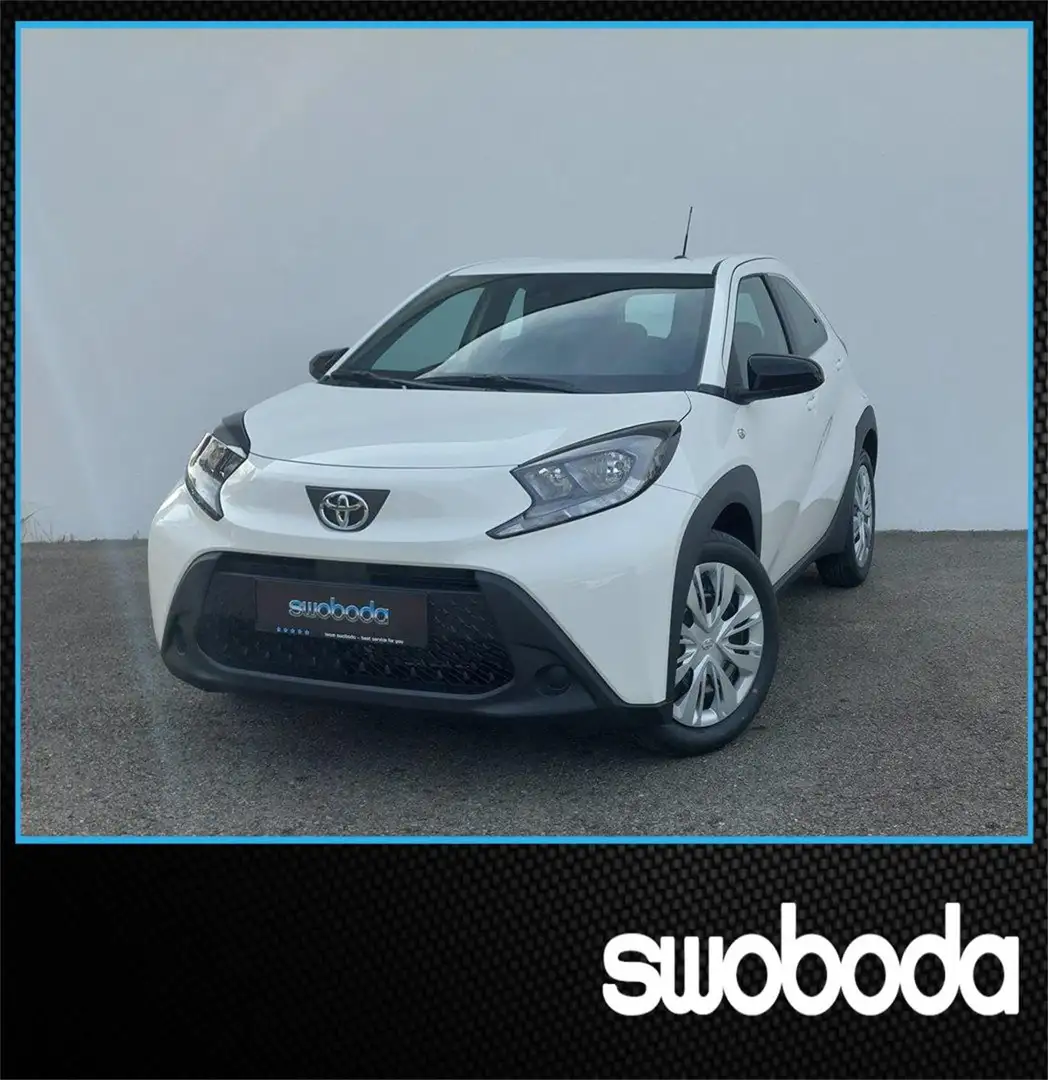 Toyota Aygo X AYGO X 1,0 l Play Weiß - 1
