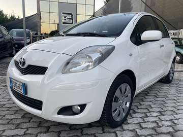 Yaris 5p 1.3 Sol my10 facelift IDONEA NEOPATENTATI