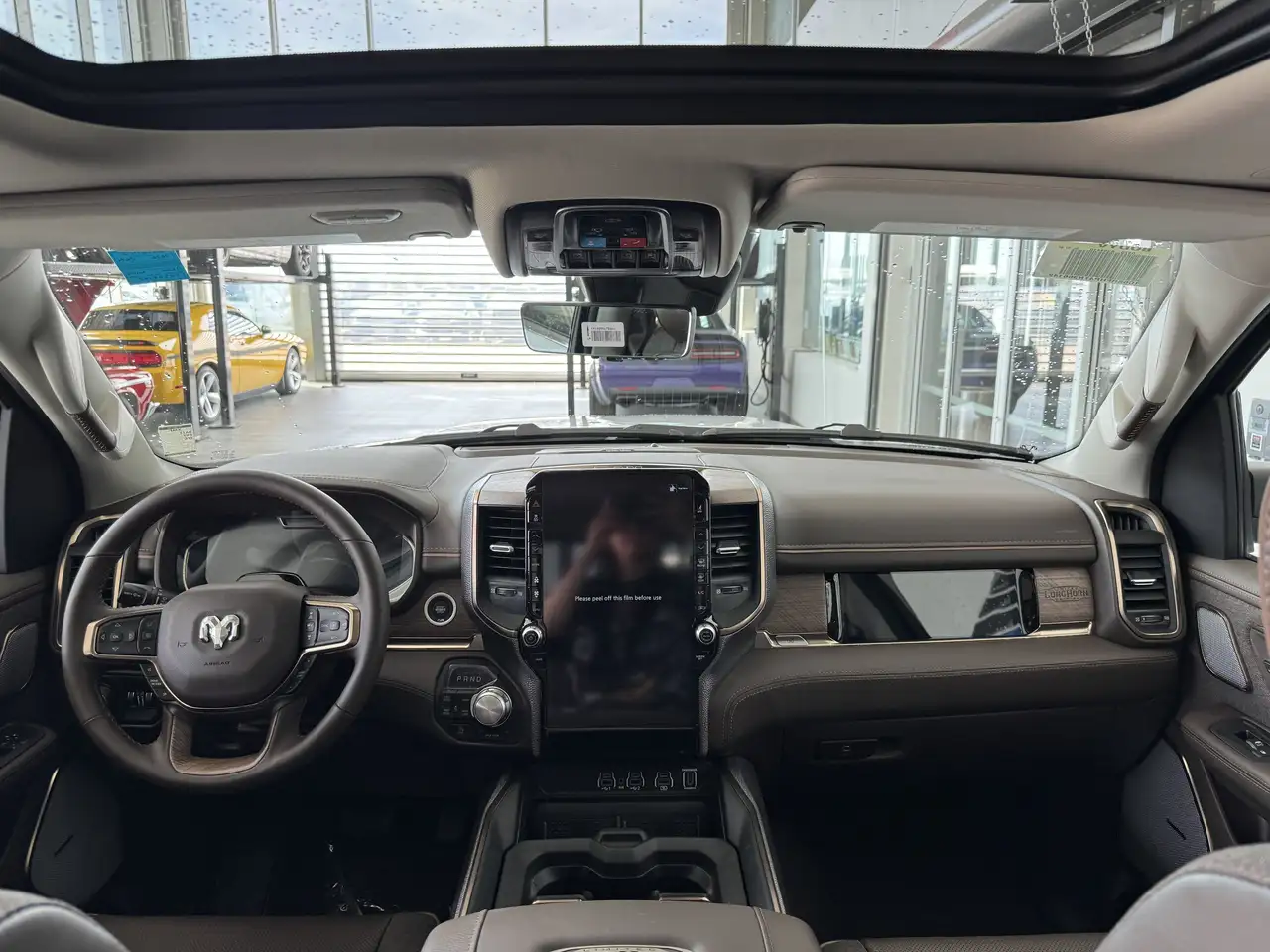 RAM 1500 снимка RAM 1500