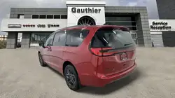 Chrysler Pacifica 2027