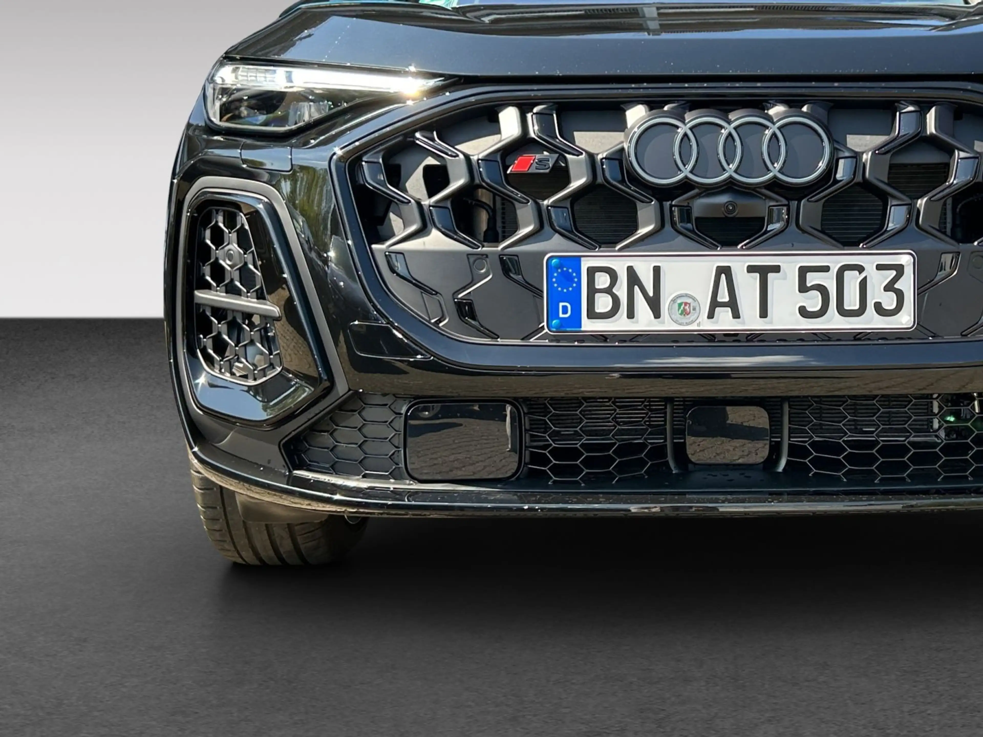 Audi SQ5 SUV TFSI S tronic 3.0 TFSI quattro+TECH PRO — photo 3