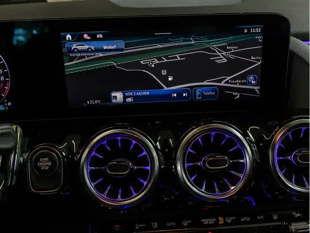 Mercedes-Benz Gla view 13