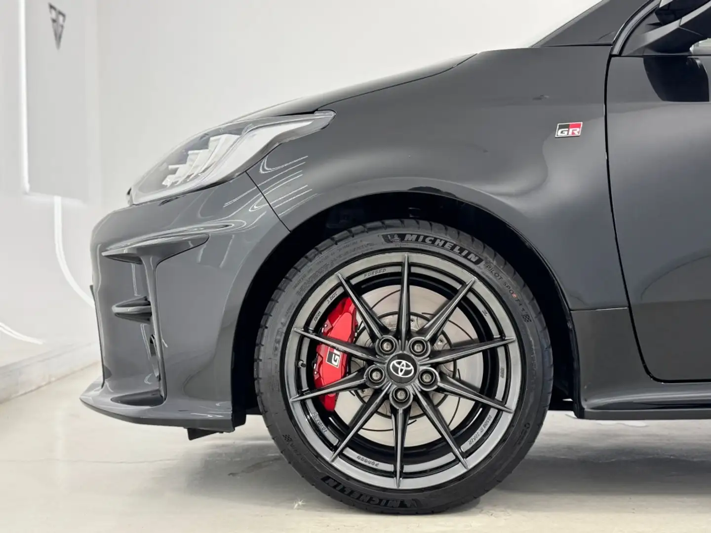 Toyota Yaris GR RZ Circuit Pack Negro - 2