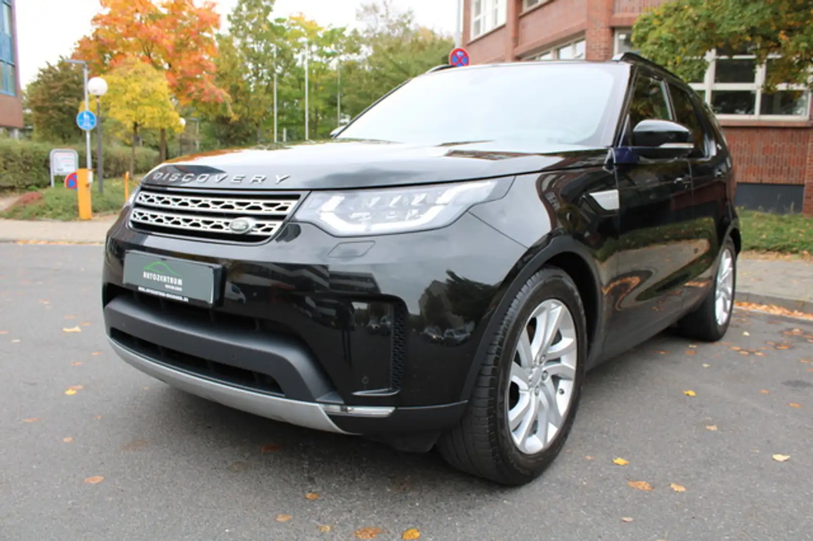 Land Rover Discovery 5 TD6 HSE Standhzg./AHK/Meridian Noir - 2