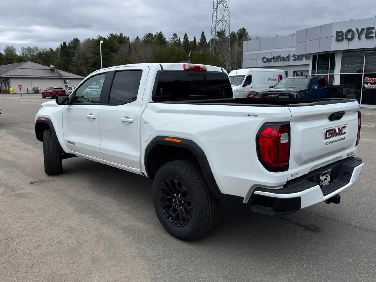 GMC Canyon снимка GMC Canyon
