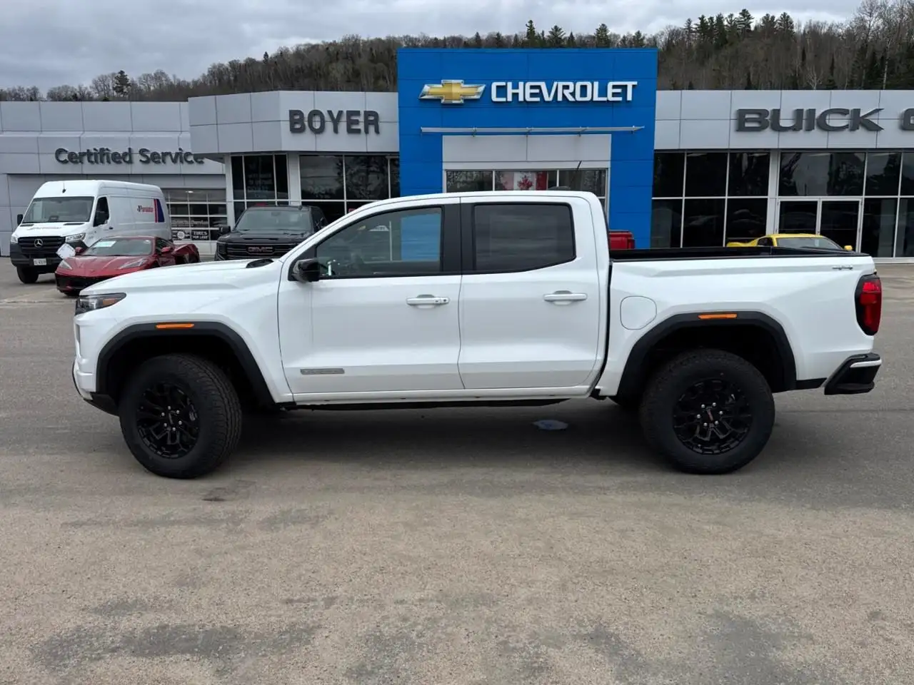GMC Canyon снимка GMC Canyon