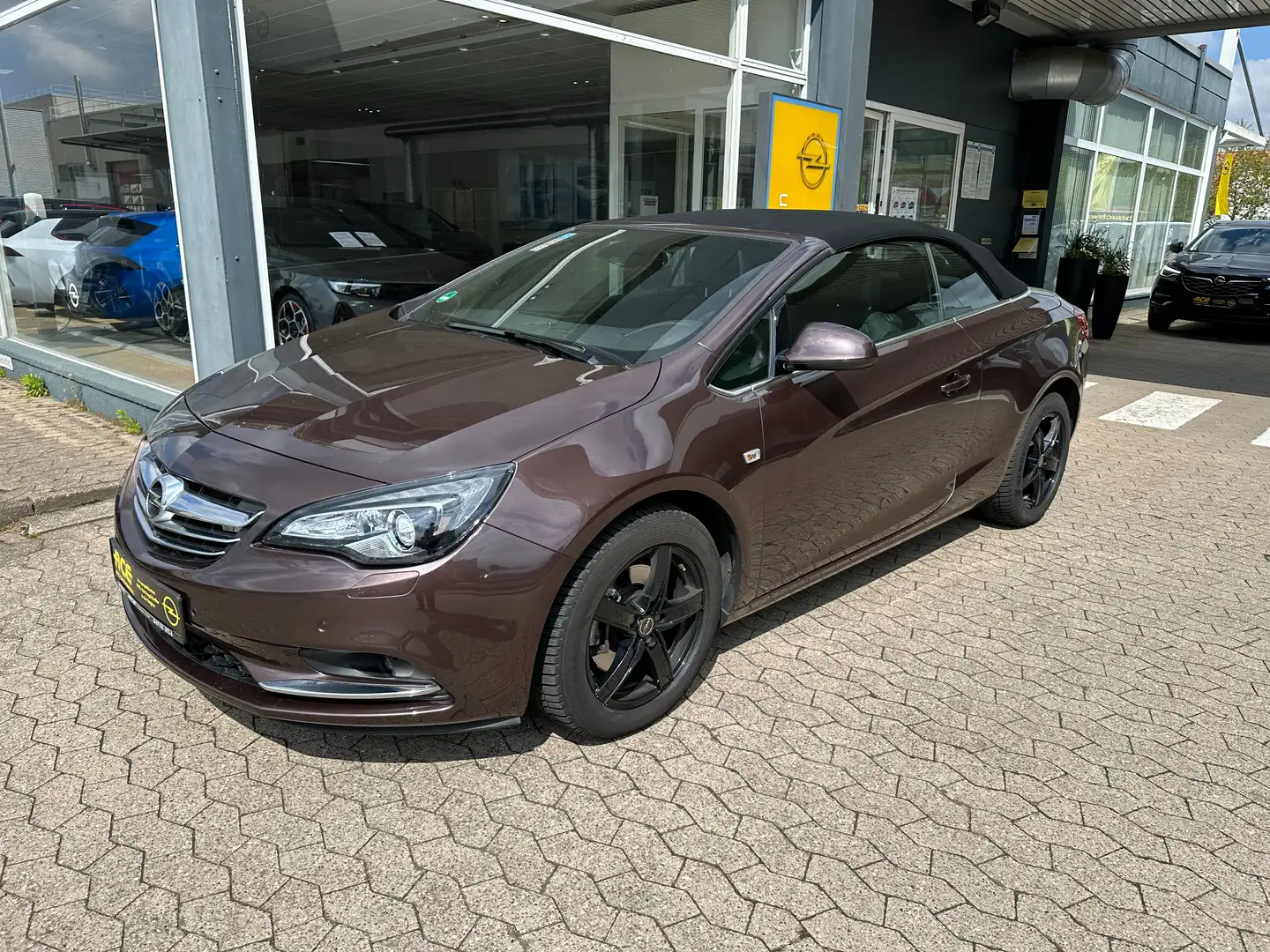 Opel Cascada 1,6 Innovation *Automatik* Verkauf Kundenauftrag* Brązowy - 1