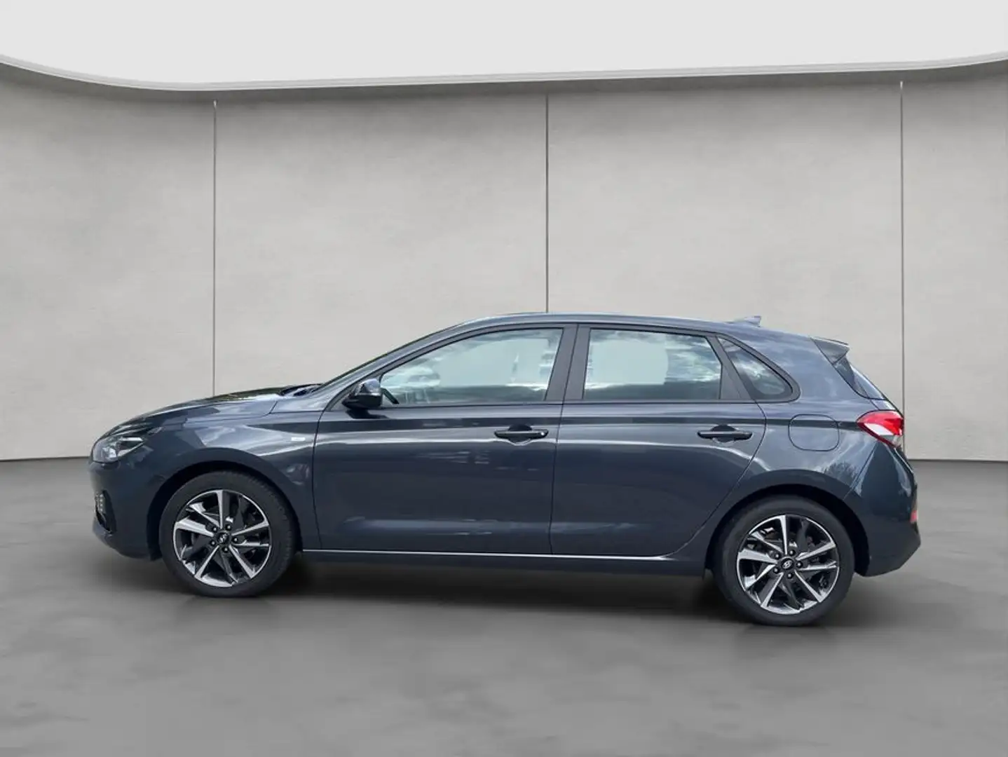 Hyundai i30 1.0 T-GDI 48V-Hybrid Trend GRA SHZ RFK CarPl Grijs - 2