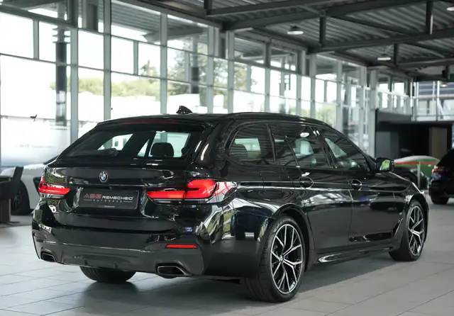 BMW M view 8