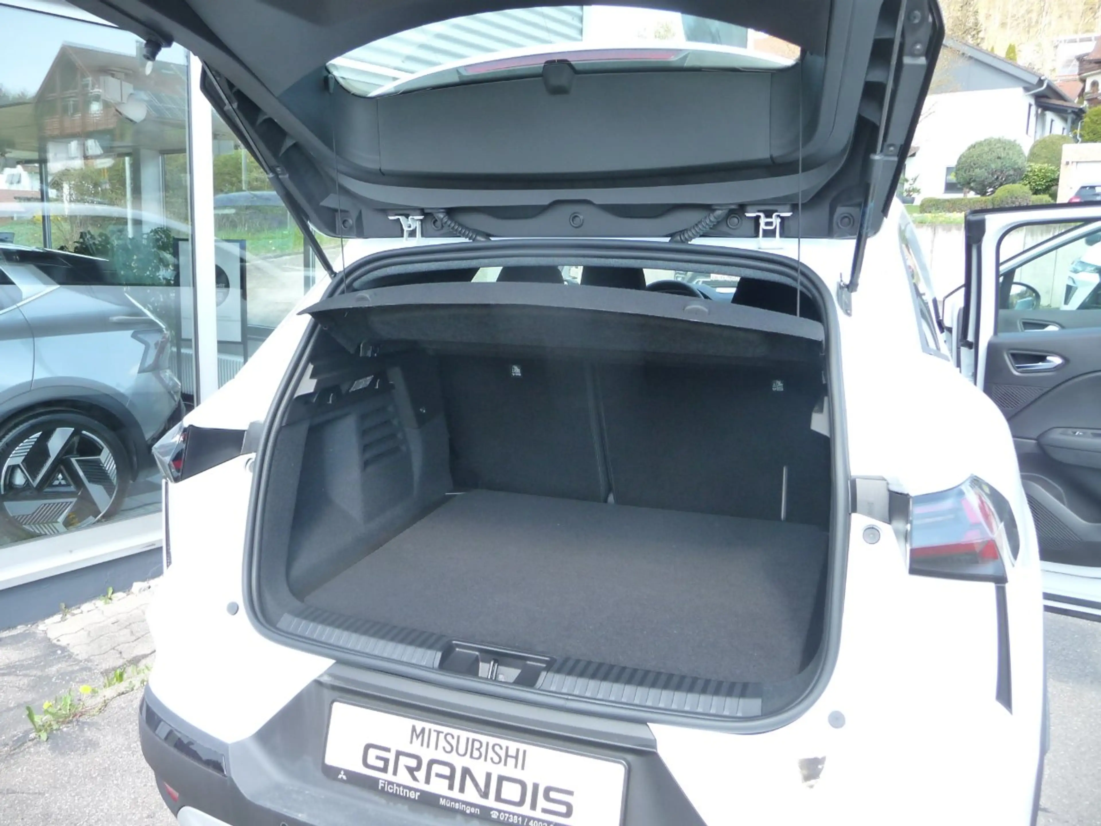 Mitsubishi Grandis Diamant PLUS 1.3 T-Benziner 7-DCT — photo 9