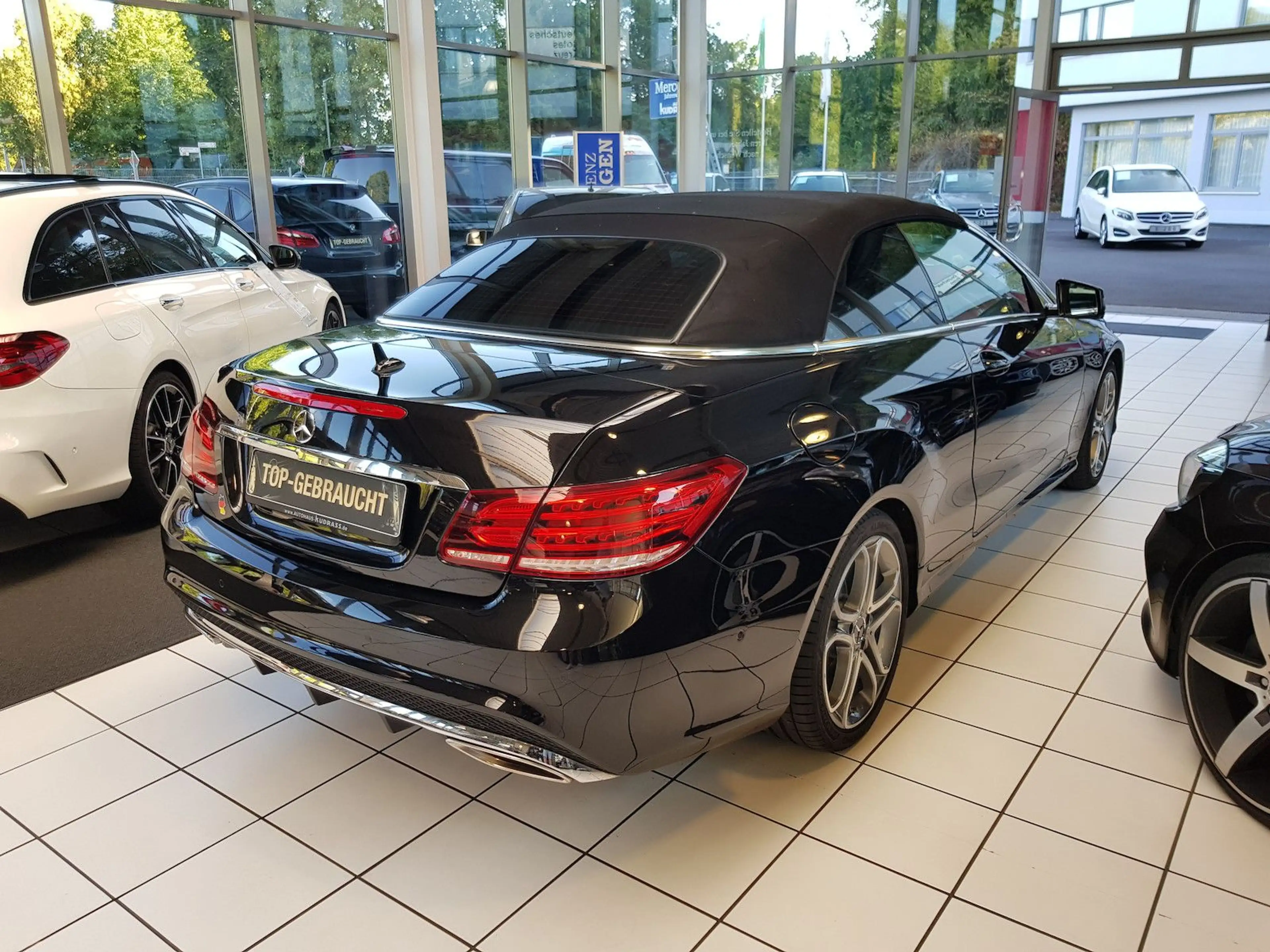 Mercedes-Benz E 250 AMG MULTIBEAM MEMORY TOTW SITZKLIMA SOUND — photo 3