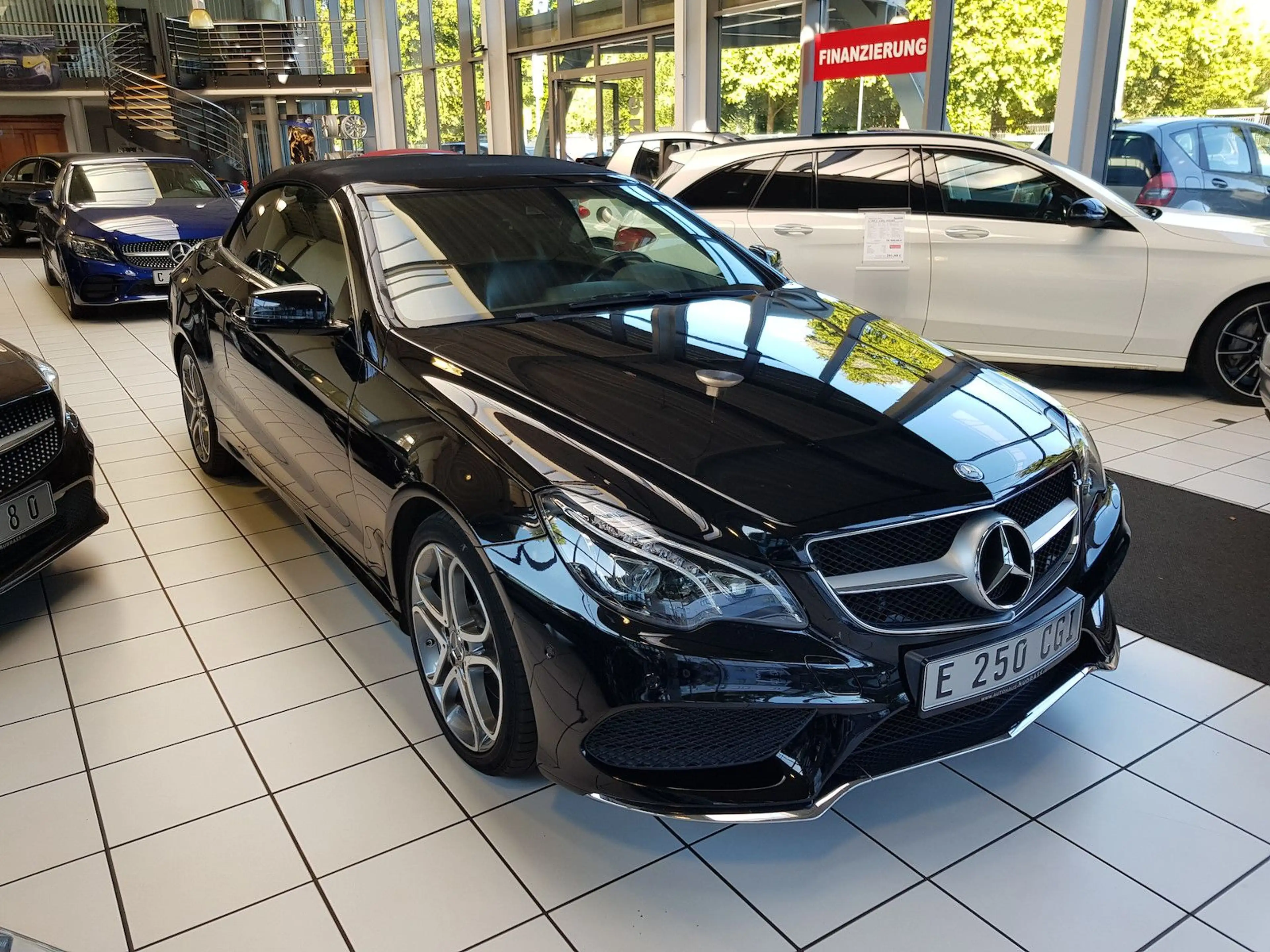 Mercedes-Benz E 250 AMG MULTIBEAM MEMORY TOTW SITZKLIMA SOUND — photo 2