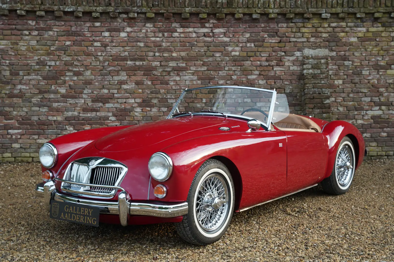 MG MGA 1600 MKII Roadster Restored condition, "Orient Red Piros - 1