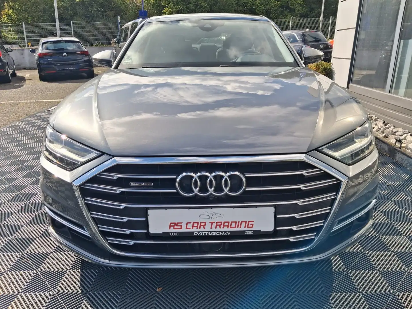 Audi A8 55 TFSI L quattro Gris - 2