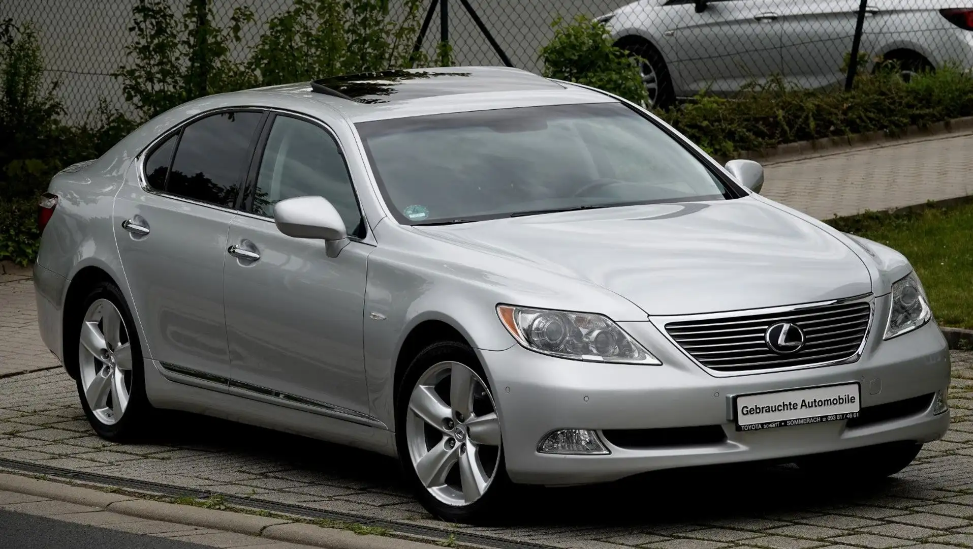 Lexus LS 460 *MARK LEVINSON* SCHECKHEFT* SEHR GEPFLEGT Argent - 1