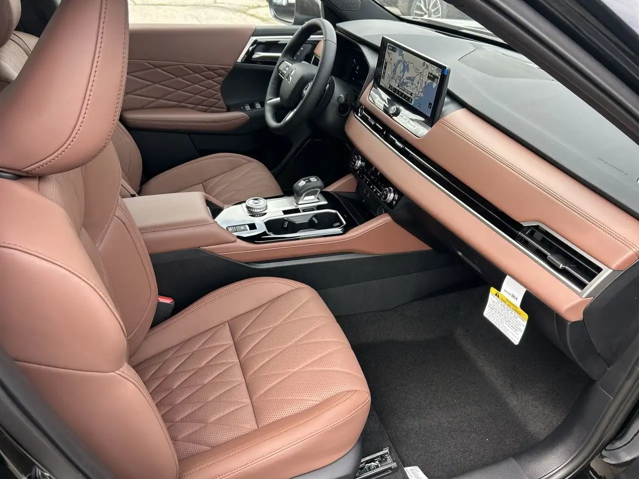 Mitsubishi Outlander снимка Mitsubishi Outlander