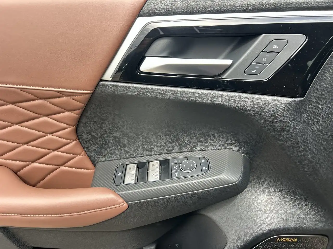 Mitsubishi Outlander снимка Mitsubishi Outlander