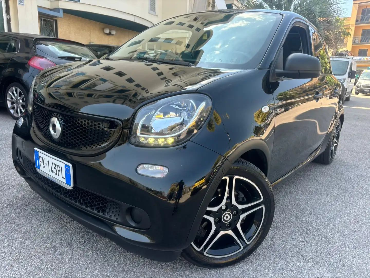 smart forFour 90 0.9 Turbo twinamic Prime Zwart - 1