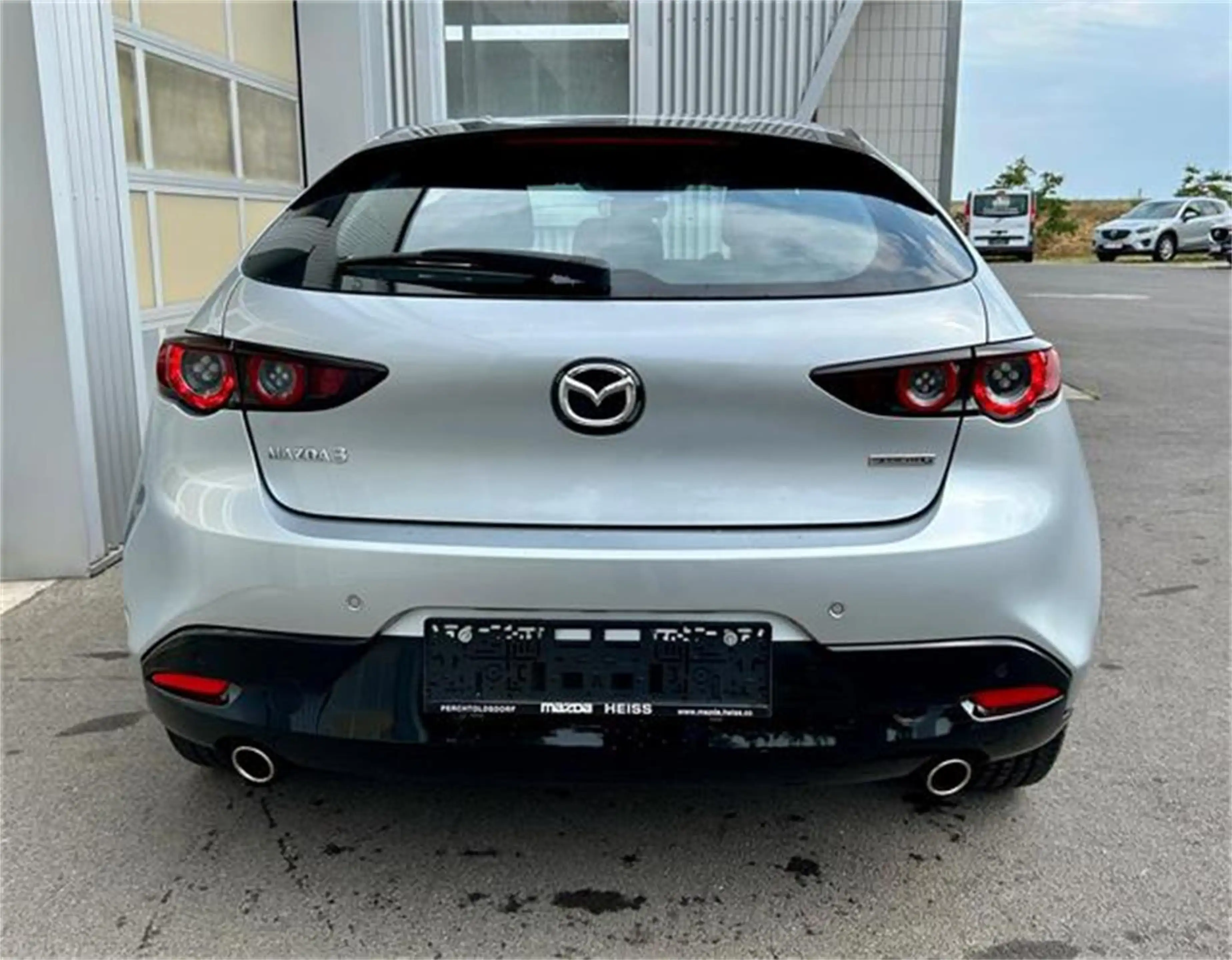 Mazda 3 e-Skyactiv-G122 Comfort mit 18 Zoll Räder — photo 5