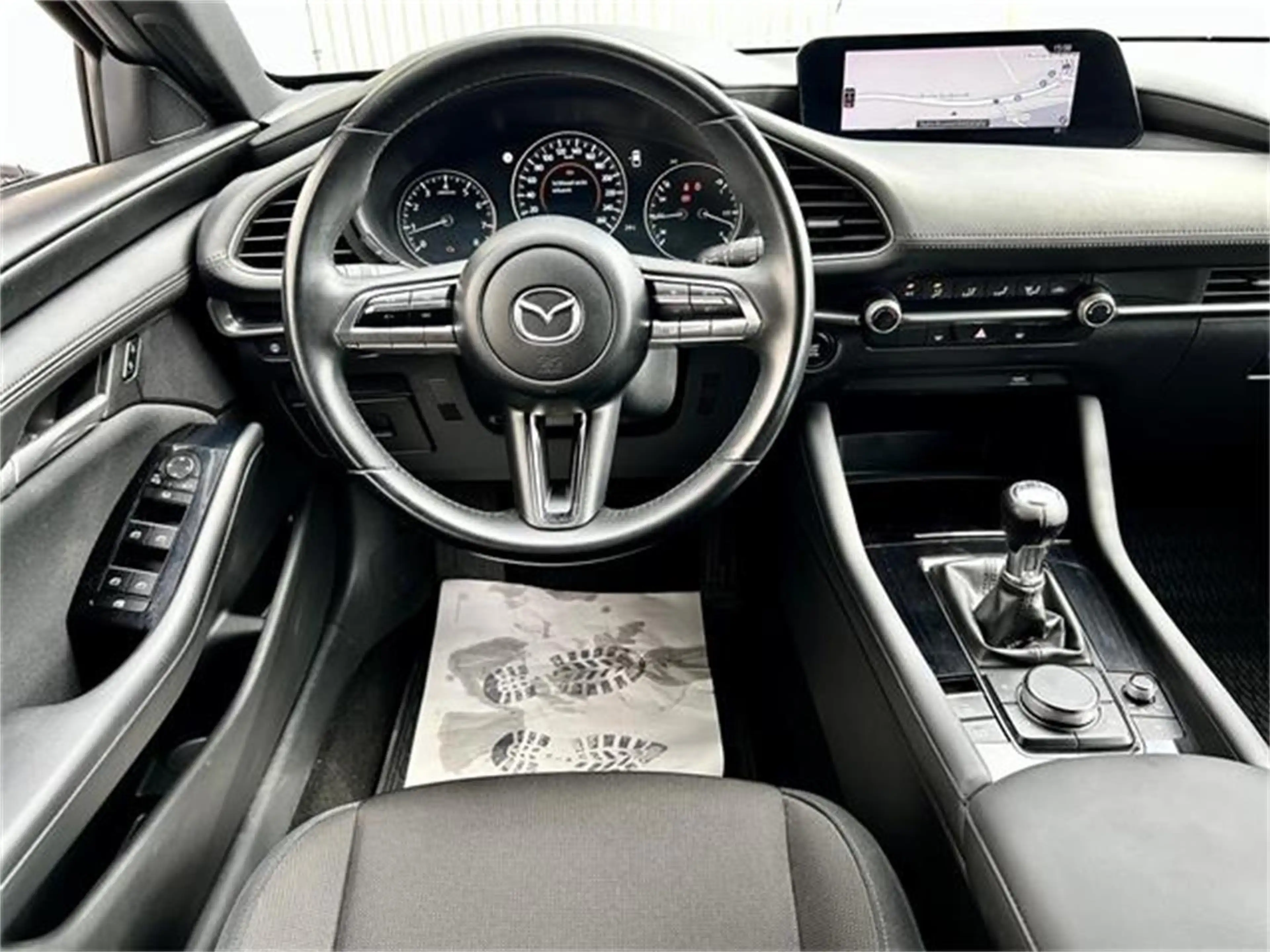 Mazda 3 e-Skyactiv-G122 Comfort mit 18 Zoll Räder — photo 9