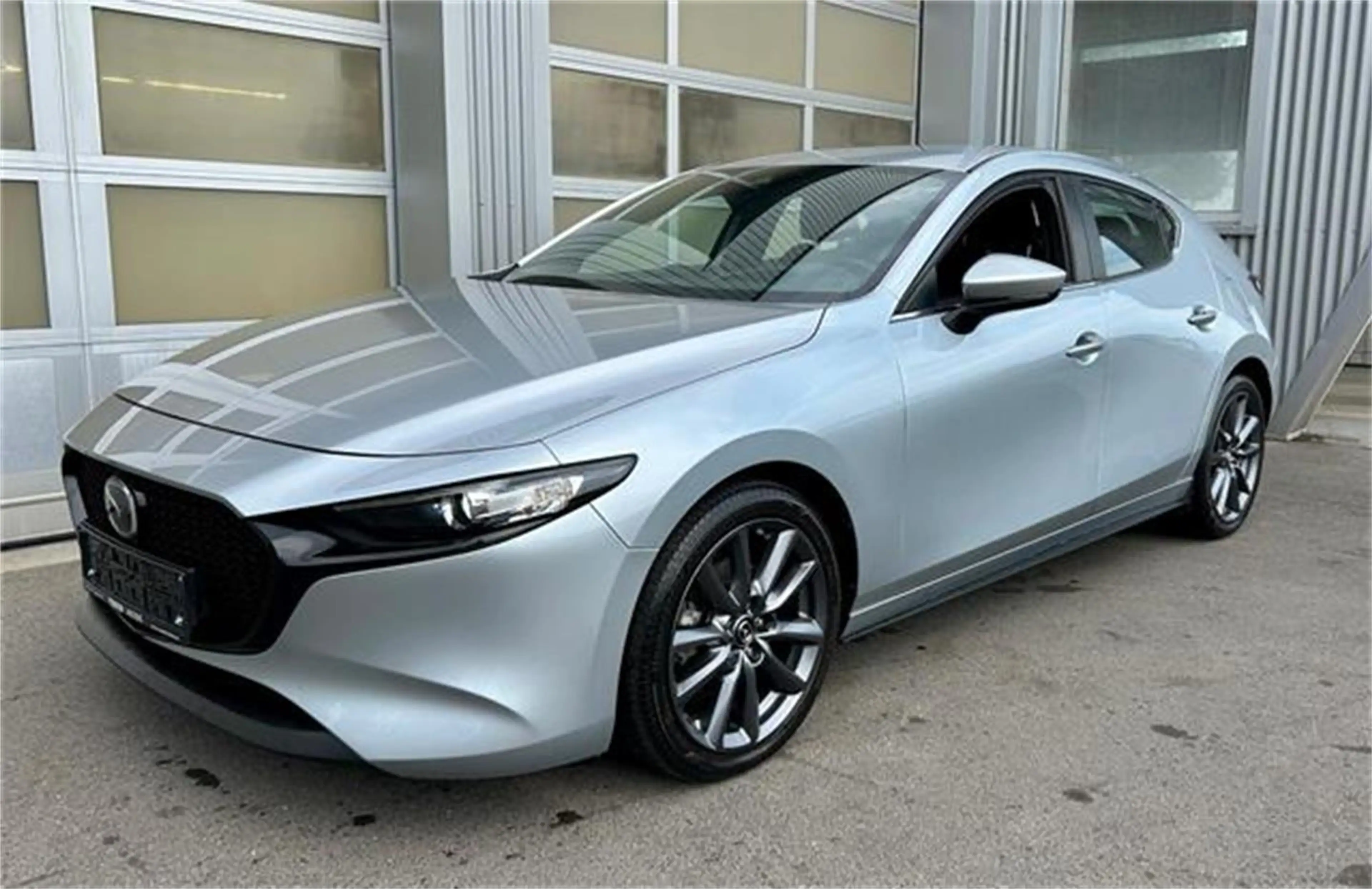Mazda 3 e-Skyactiv-G122 Comfort mit 18 Zoll Räder