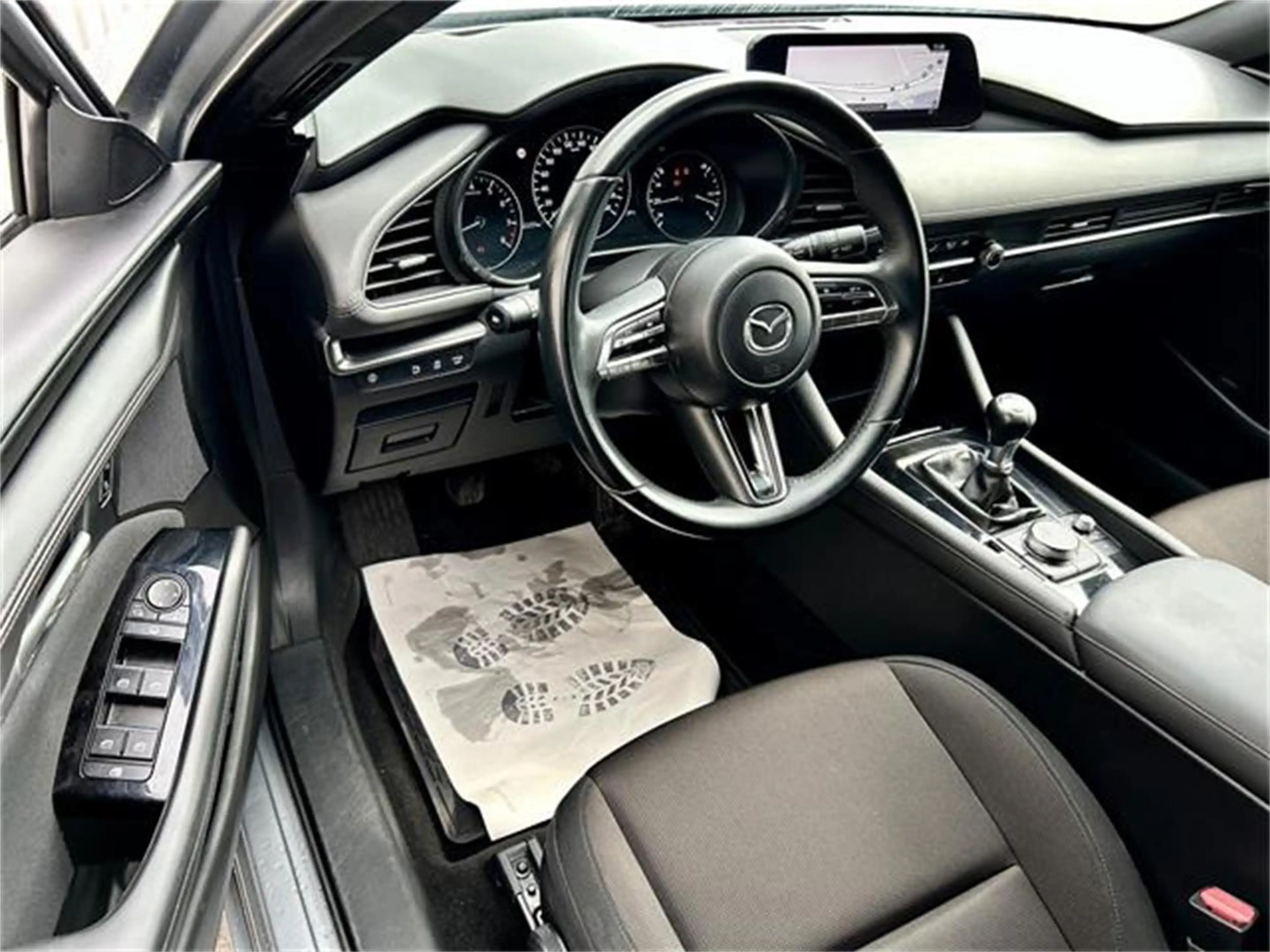 Mazda 3 e-Skyactiv-G122 Comfort mit 18 Zoll Räder — photo 8