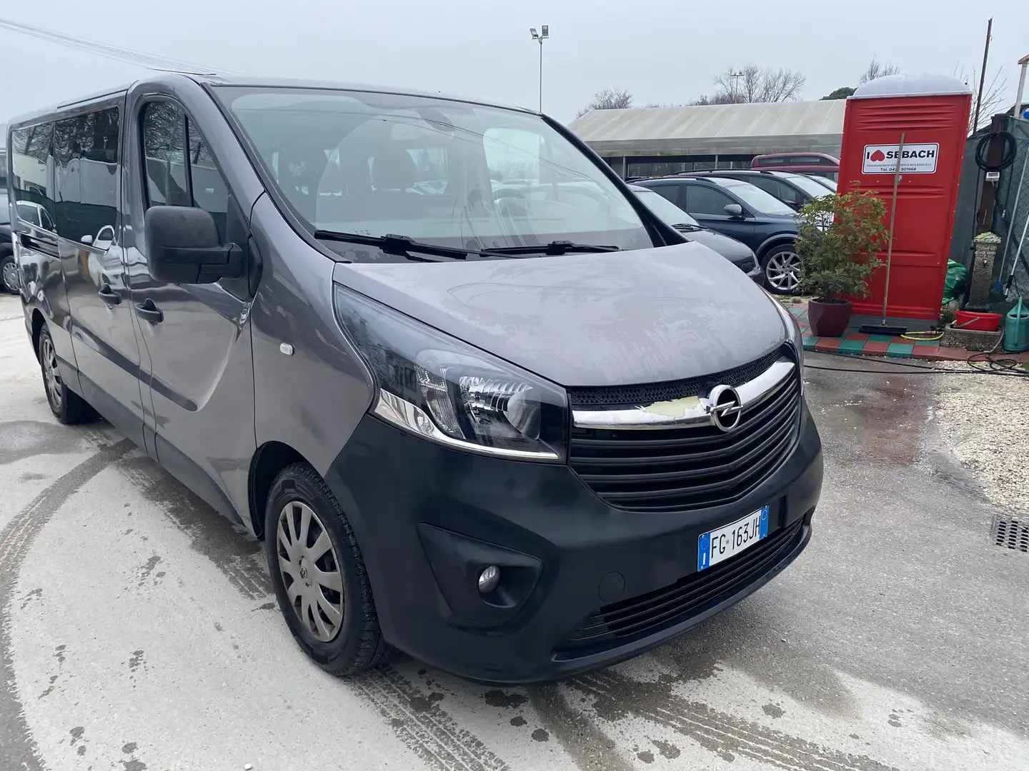 Opel Vivaro - 2