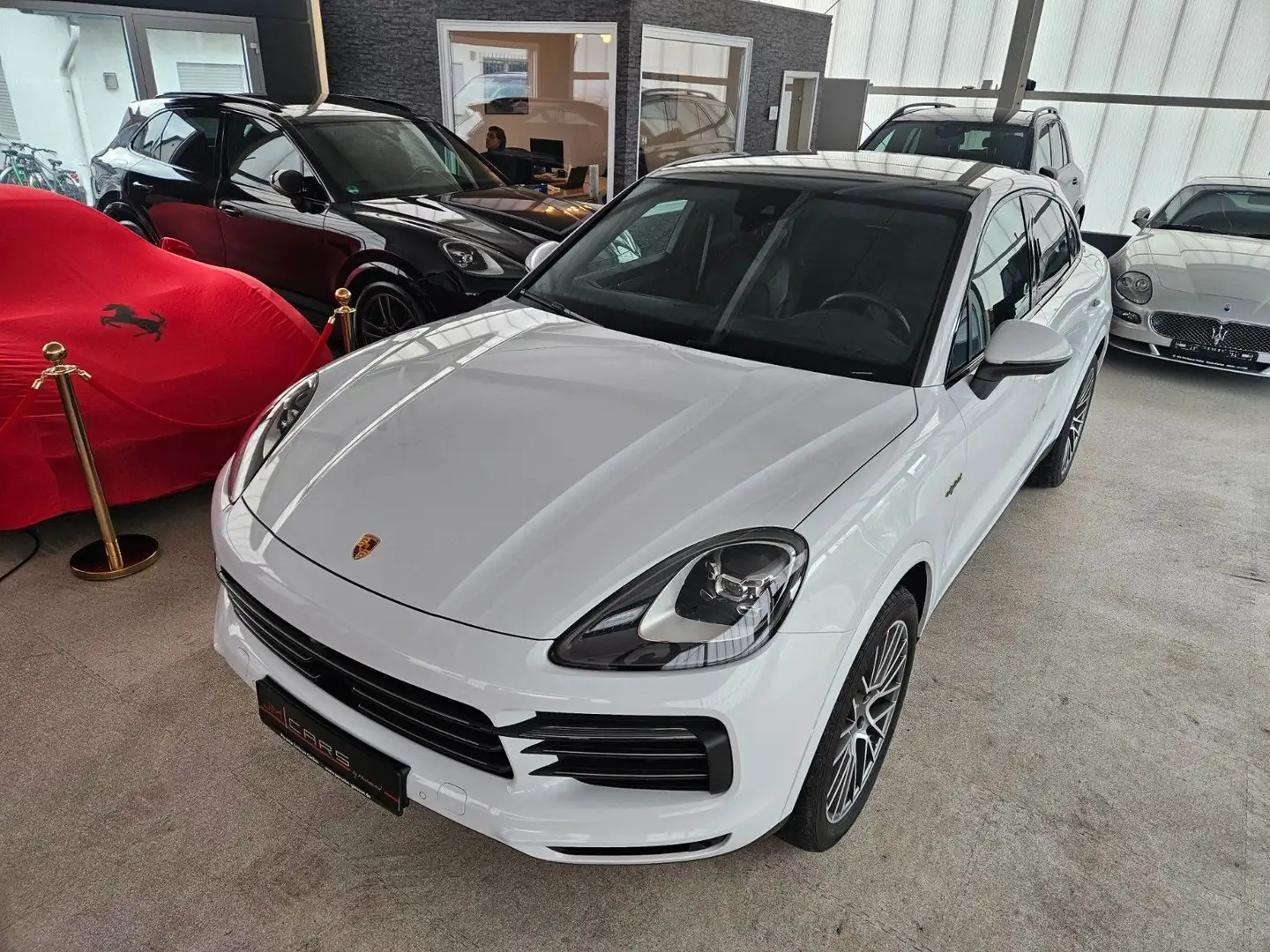 Porsche Cayenne Coupe E-Hybrid PlatinumEdition Burmester Blanc - 2