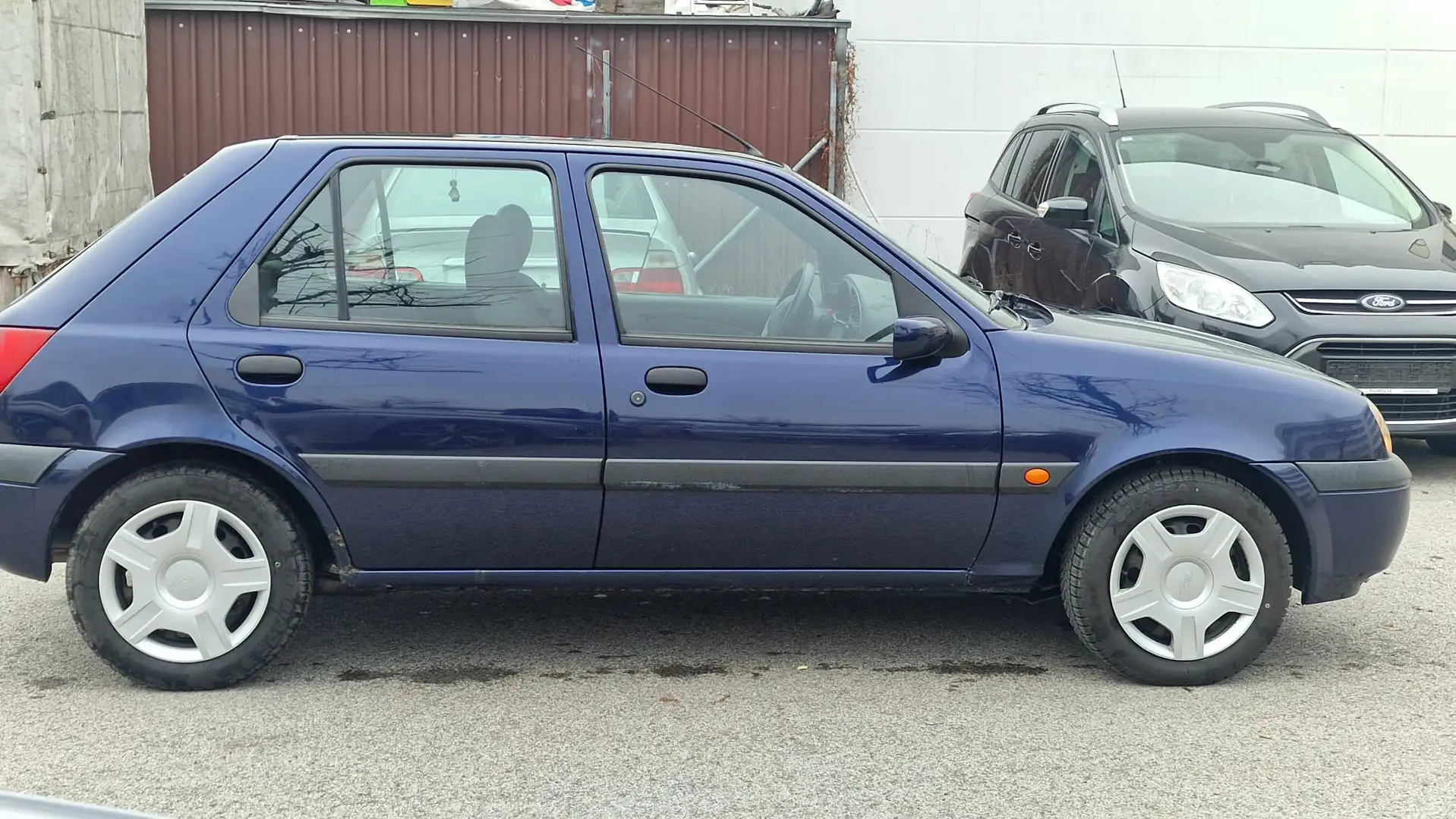 Ford Fiesta Blau - 2