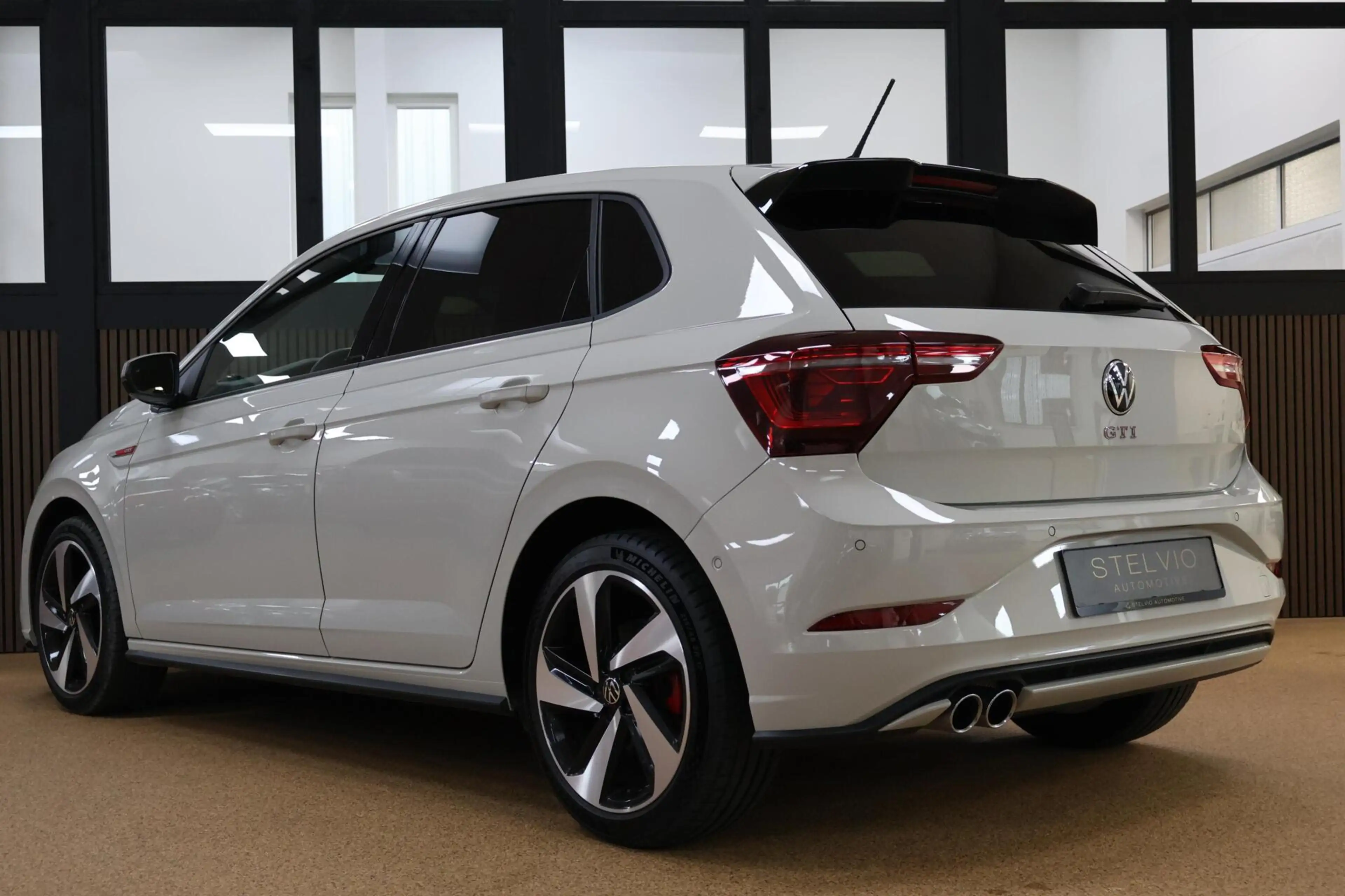 Volkswagen Polo GTI 2.0 TSI DSG | 207 PK | 10.889 km | Ascot Grau — photo 12