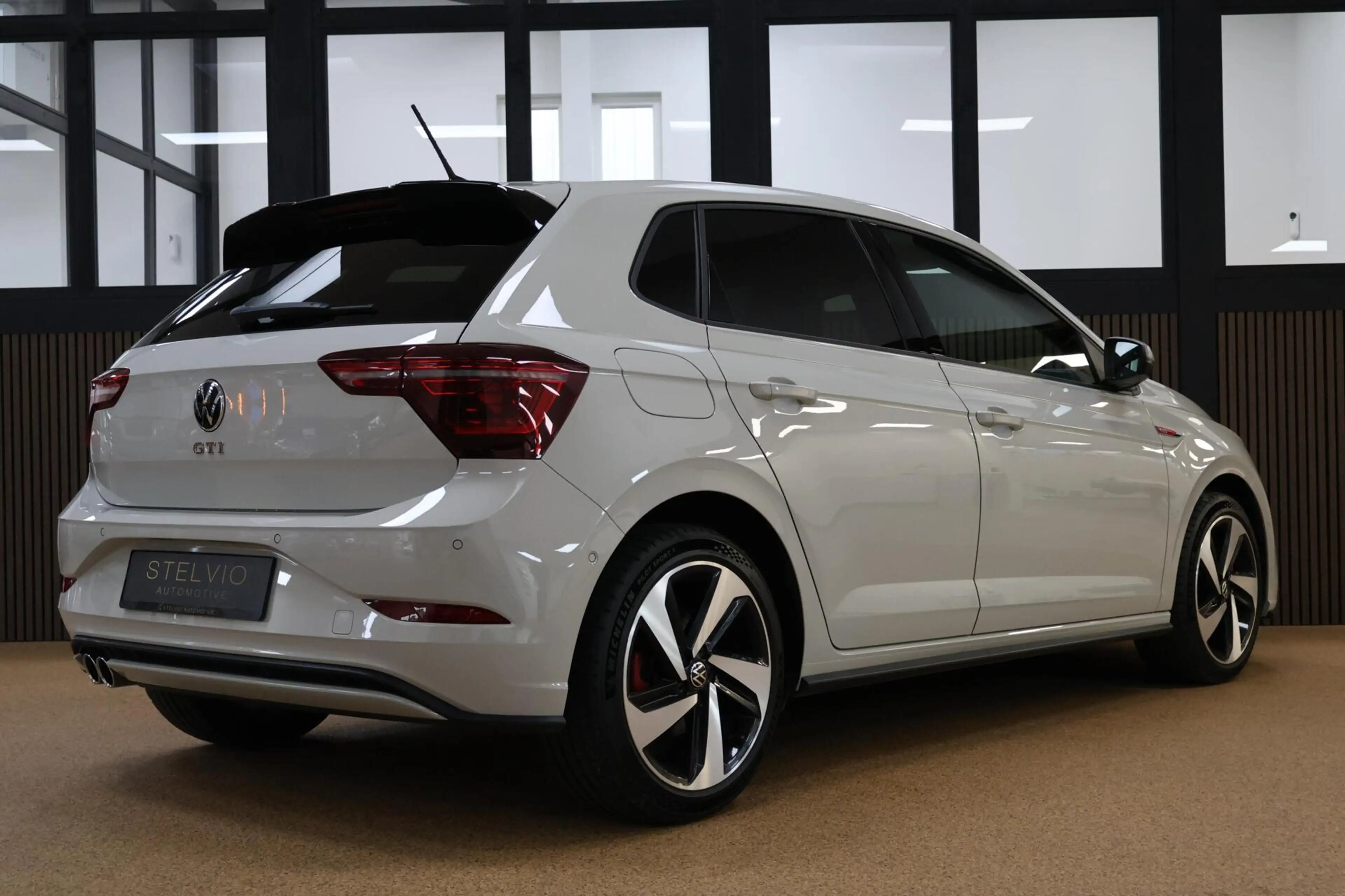 Volkswagen Polo GTI 2.0 TSI DSG | 207 PK | 10.889 km | Ascot Grau — photo 14