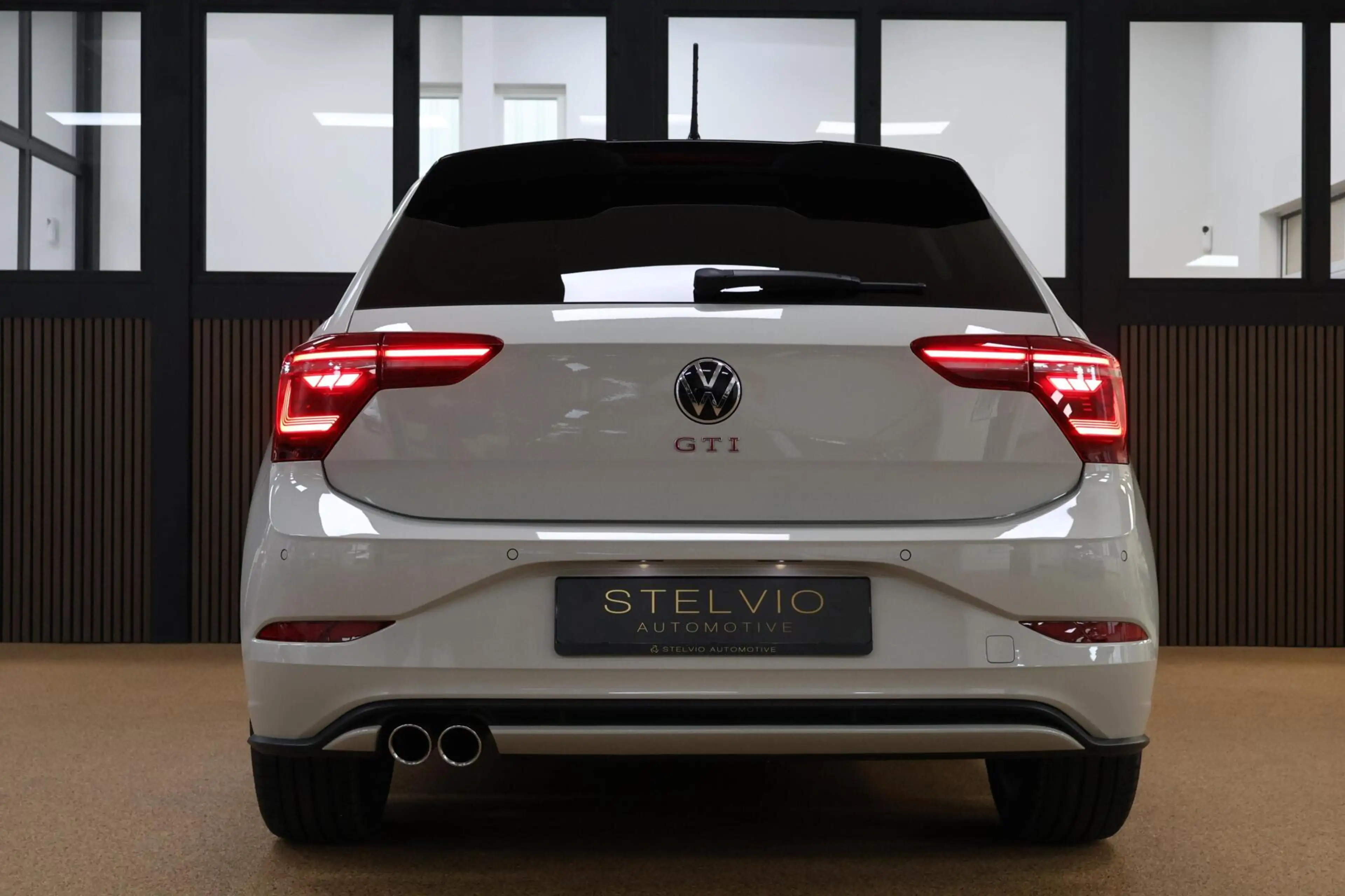 Volkswagen Polo GTI 2.0 TSI DSG | 207 PK | 10.889 km | Ascot Grau — photo 11