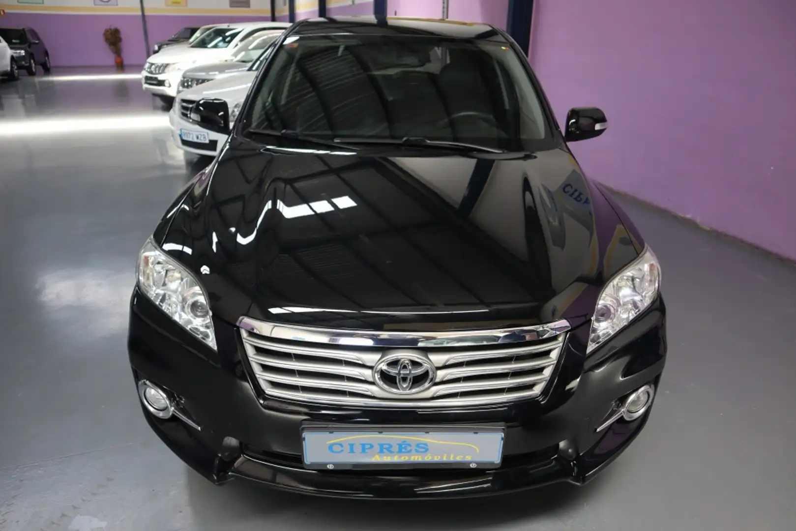 Toyota RAV 4 2.2D-4D Executive 4x4 Cross Sport Negro - 2
