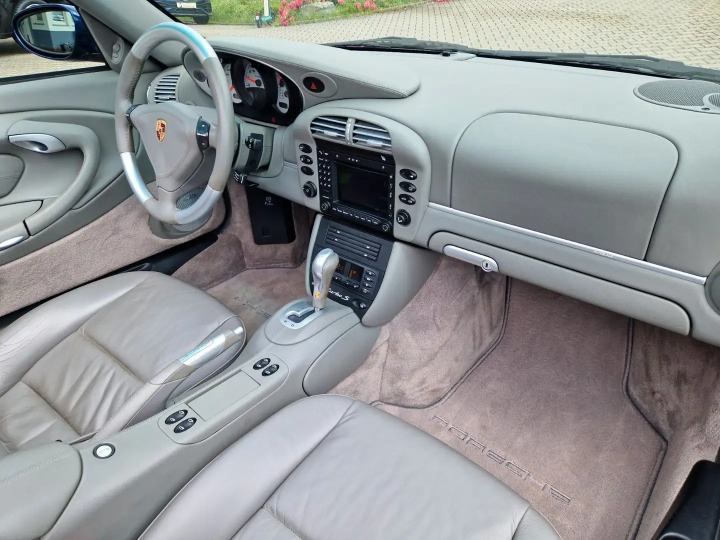 Porsche 996 911 996 Turbo S Cabriolet Automatik/deutsches FZ Blauw - 2