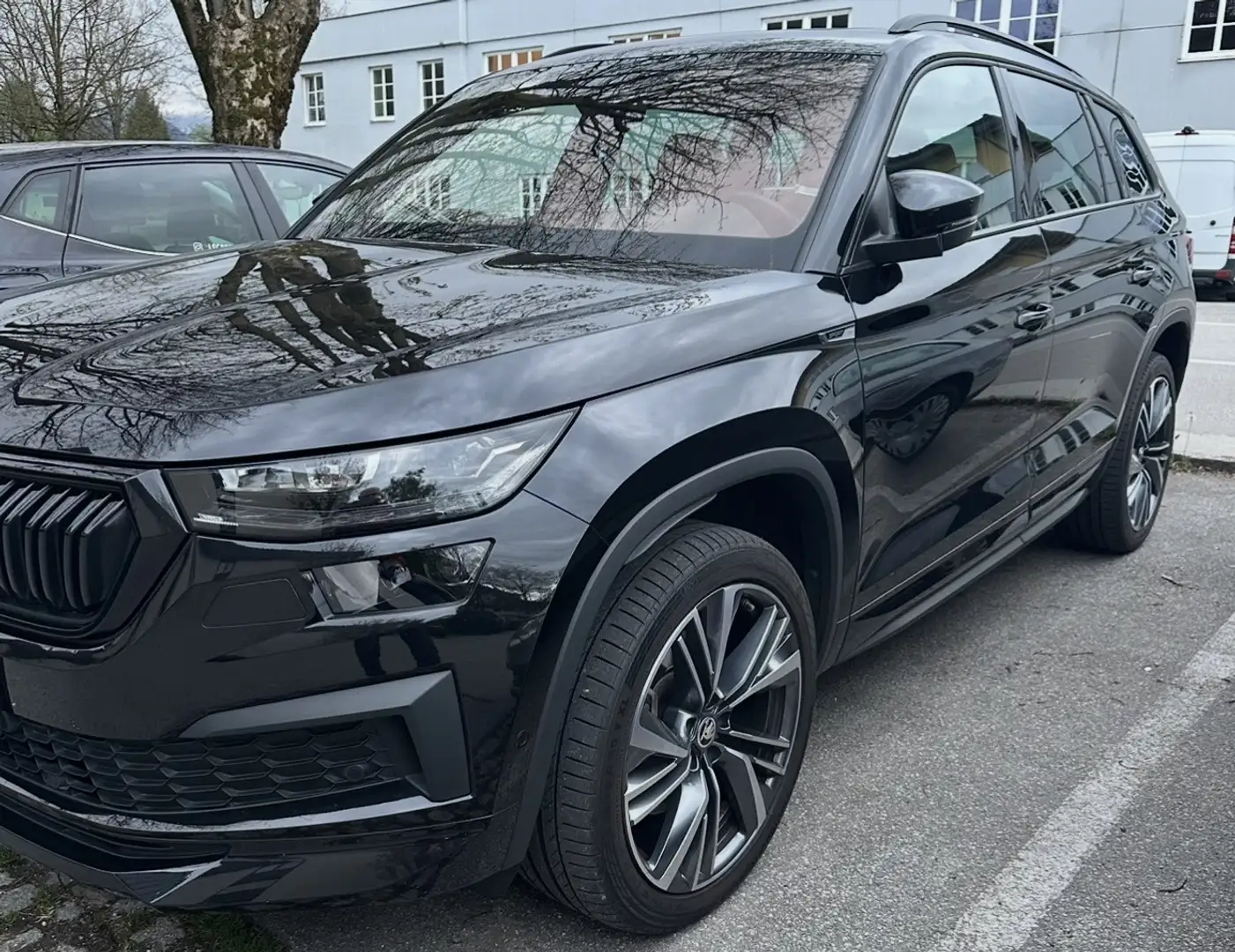 Skoda Kodiaq 2,0 TDI SCR 4x4 Sportline DSG - 2
