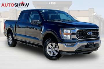 Clean Carfax | Driver Assist | Running Boards