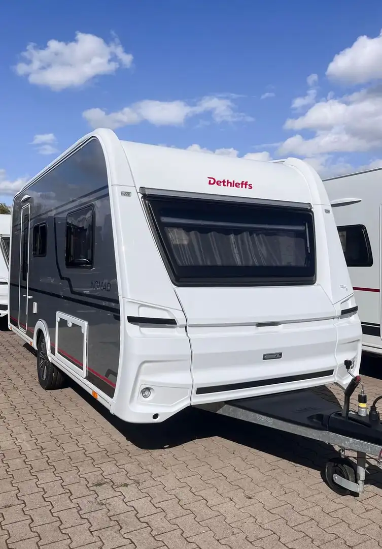 Dethleffs Nomad 460 EL "Edition Paket" Silber - 2