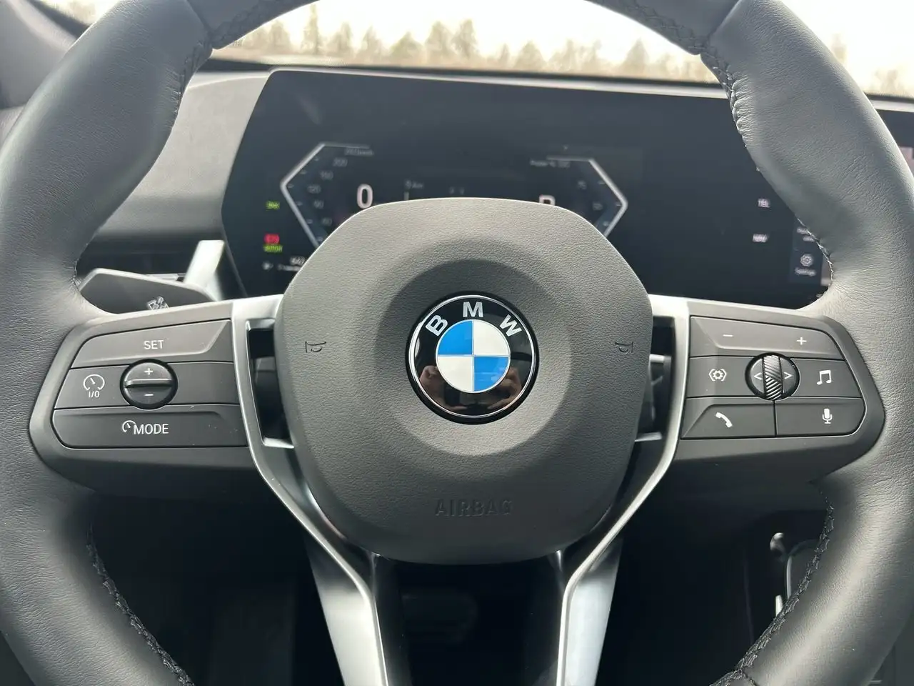 BMW X1 снимка BMW X1