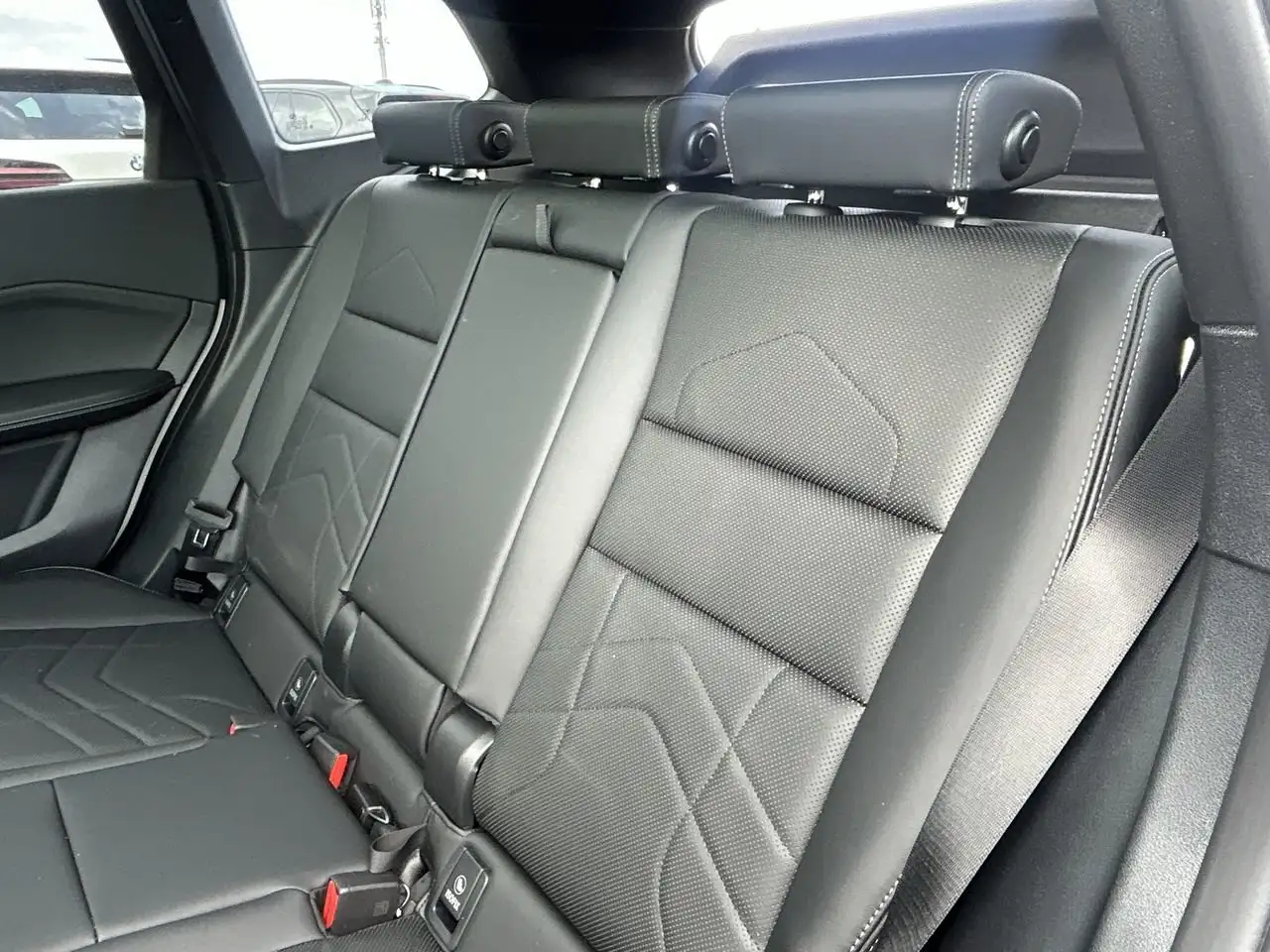 BMW X1 снимка BMW X1