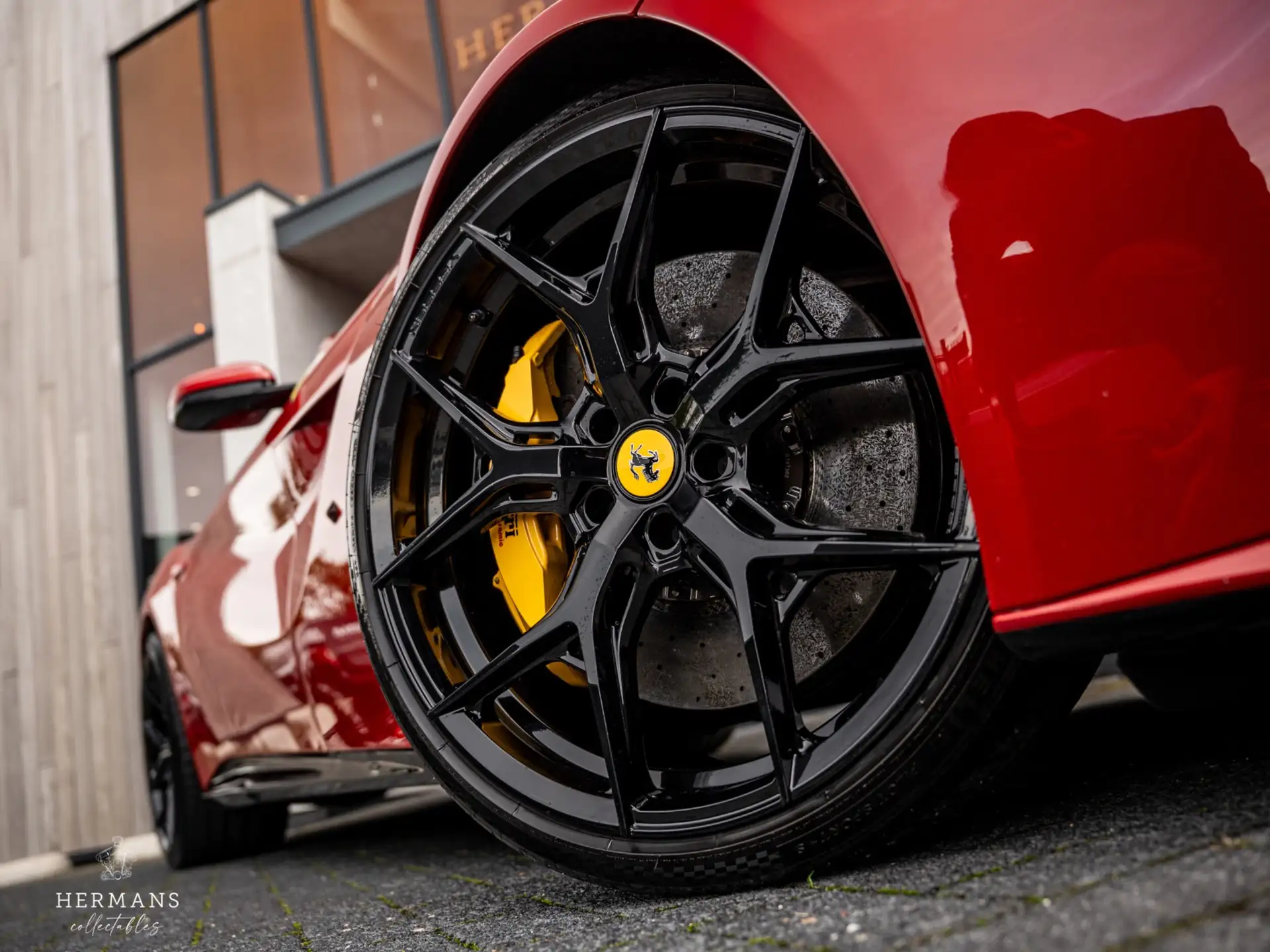 페라리 F12 베를리네타 2012 빨강 사진 3